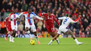 بشفرة جديدة.. تردد القنوات الناقلة لمباراة ليفربول وبارنسلي في الدوري الإنجليزي